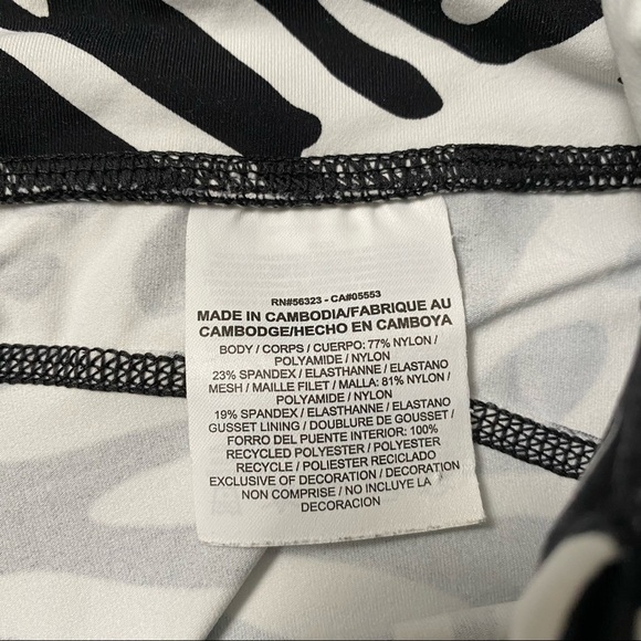 Nike dri -fit Women’s Size S - Picture 8 of 8